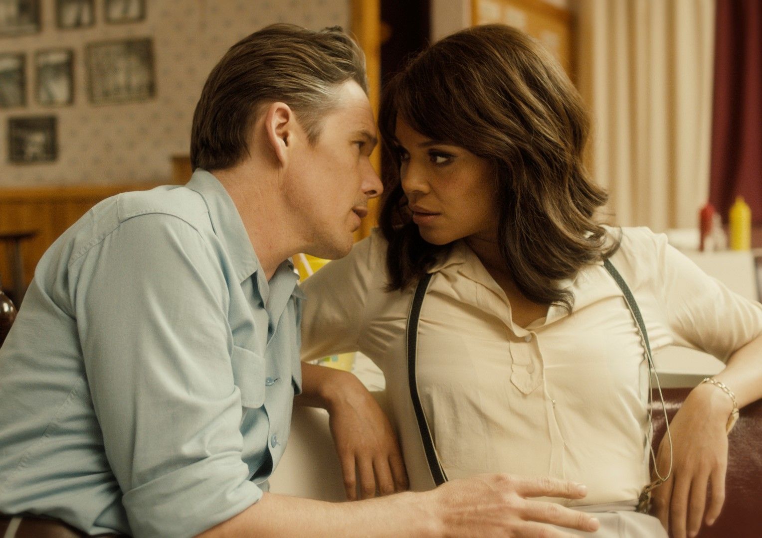 Foto de Ethan Hawke - Born To Be Blue : Foto Carmen Ejogo, Ethan Hawke -  Foto 145 de 321 - SensaCine.com