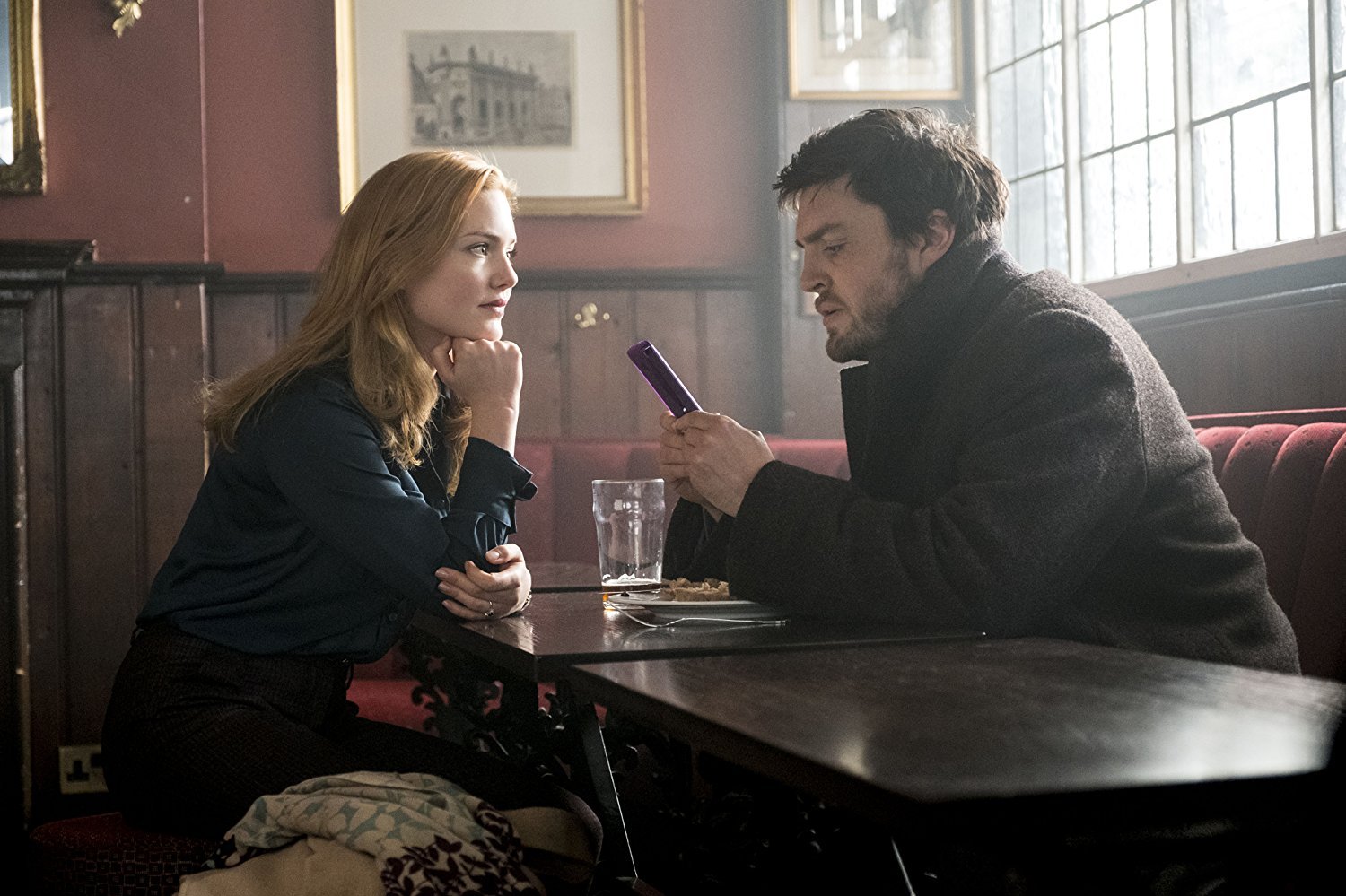 Foto De Tom Burke - Cormoran Strike: Sangre Turbia : Couverture ...