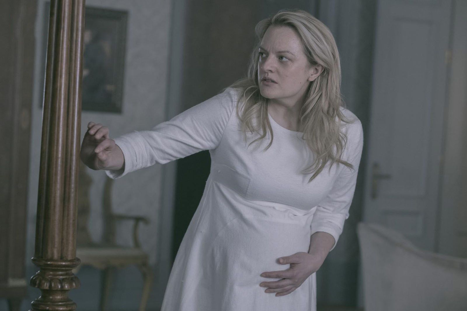 Foto De Elisabeth Moss - El Cuento De La Criada : Cartel Elisabeth Moss ...