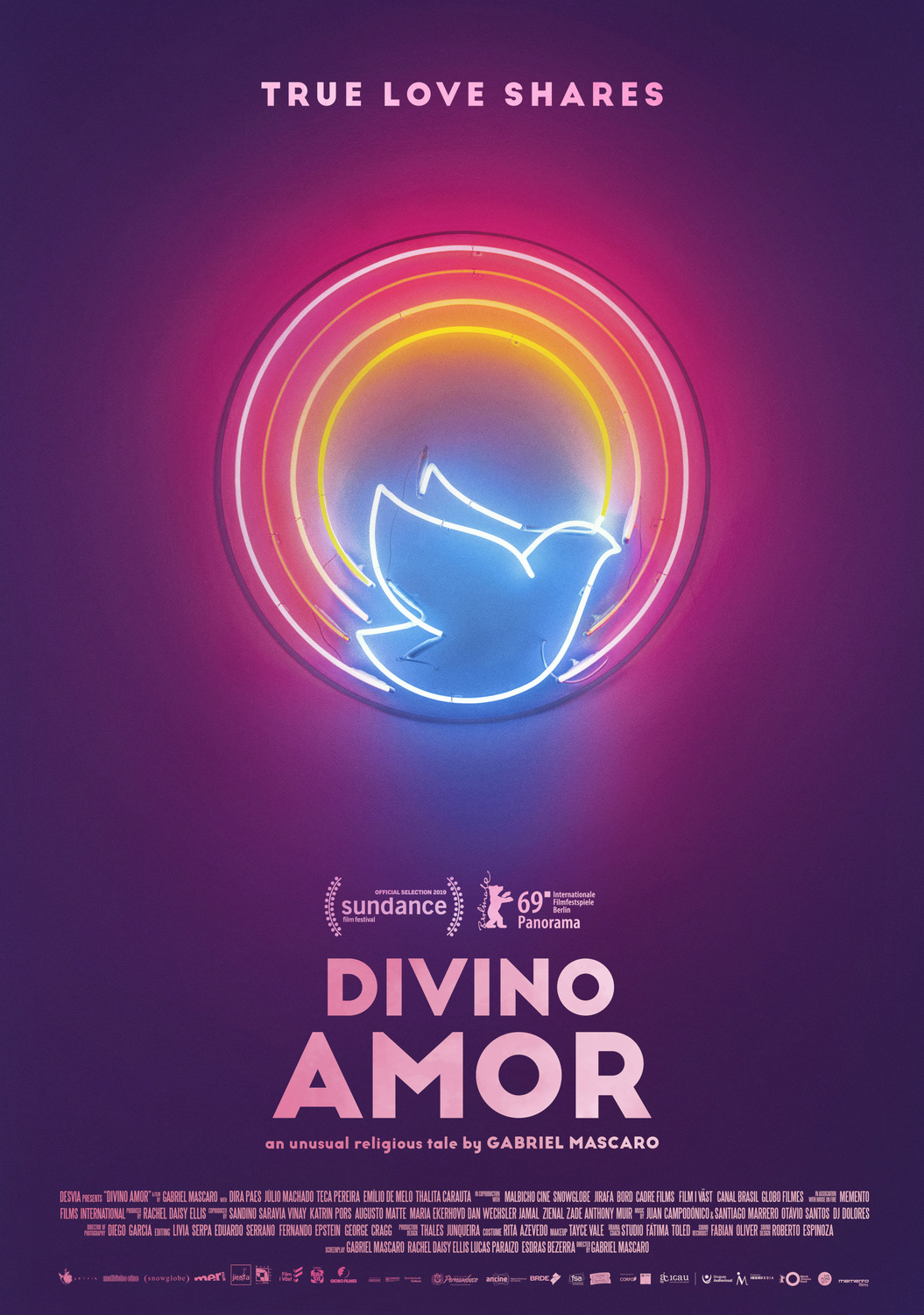 Cartel De La Película Divino Amor Foto 2 Por Un Total De 6 