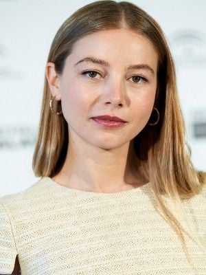 Resultado de imagen de Charlotte Vega