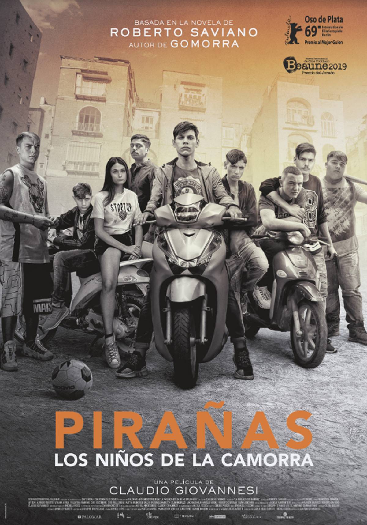 Pirañas: Los niños de la Camorra - Película 2019 - SensaCine.com