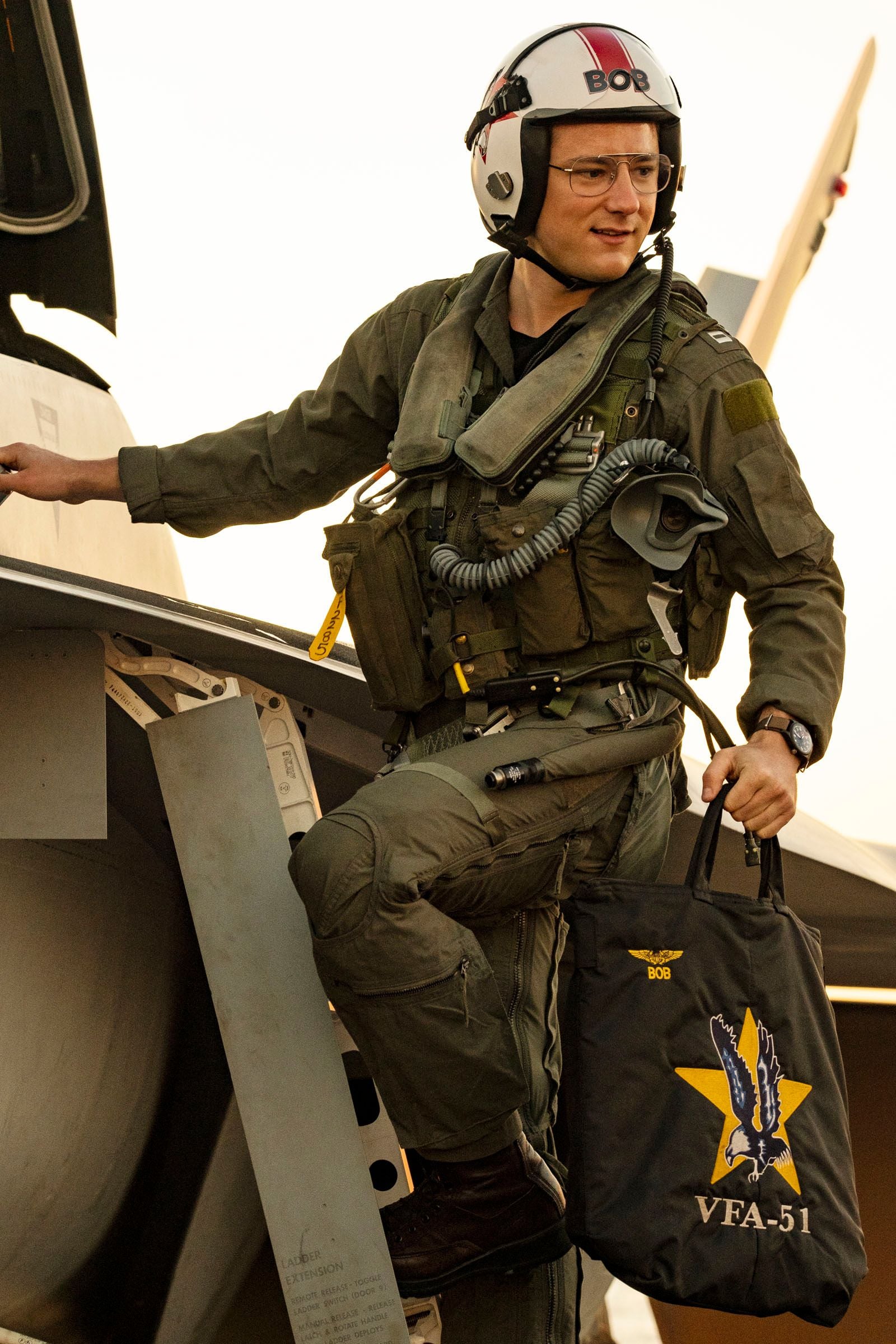 Lewis Pullman in Top Gun: Maverick, a new generation of pilots takes to the skies