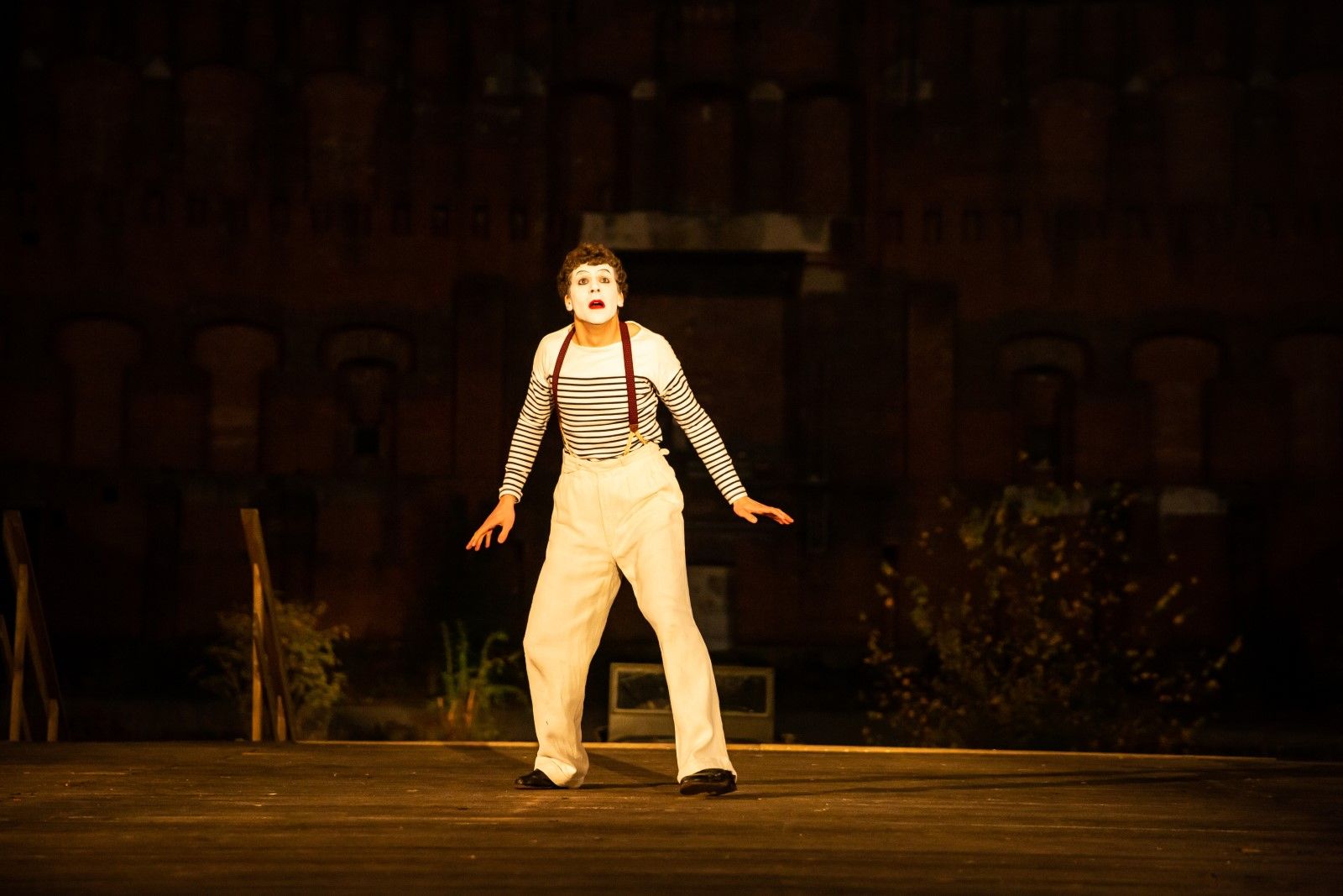 Foto de la película Resistencia Foto 21 por un total de 42