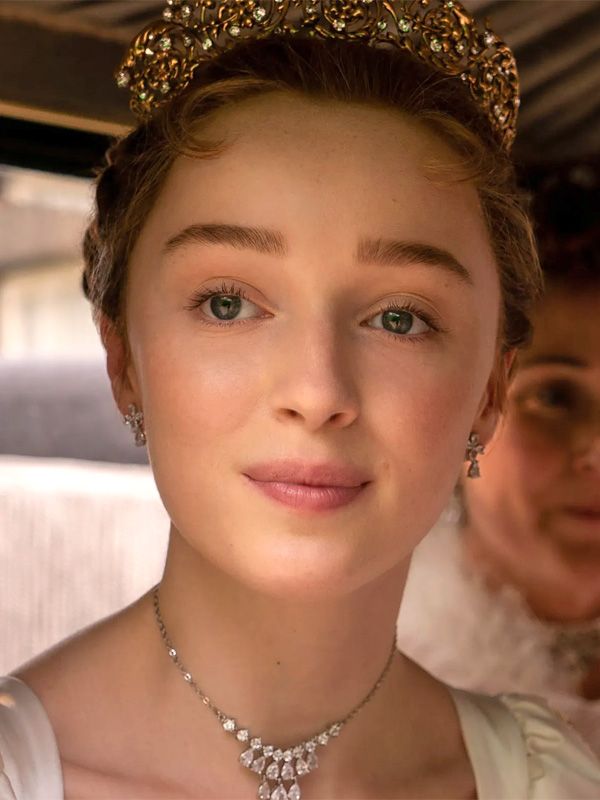 Phoebe Dynevor - SensaCine.com