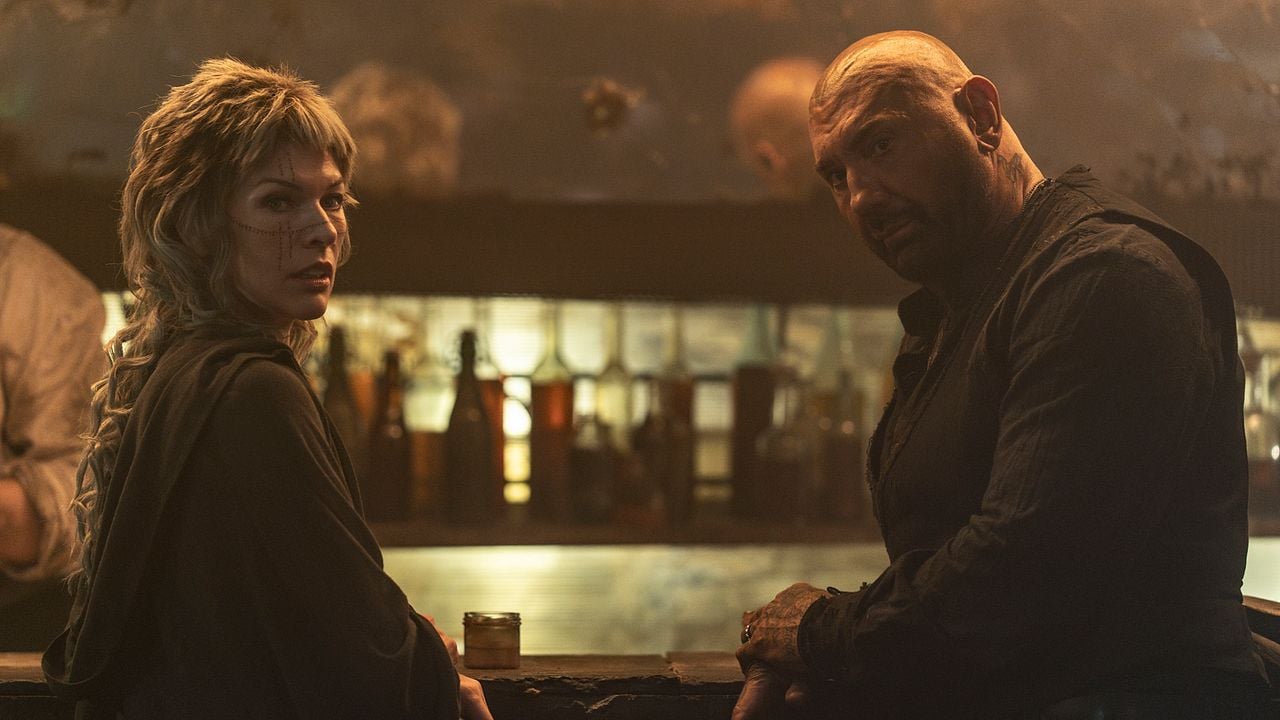 Tierras perdidas : Foto Dave Bautista, Milla Jovovich