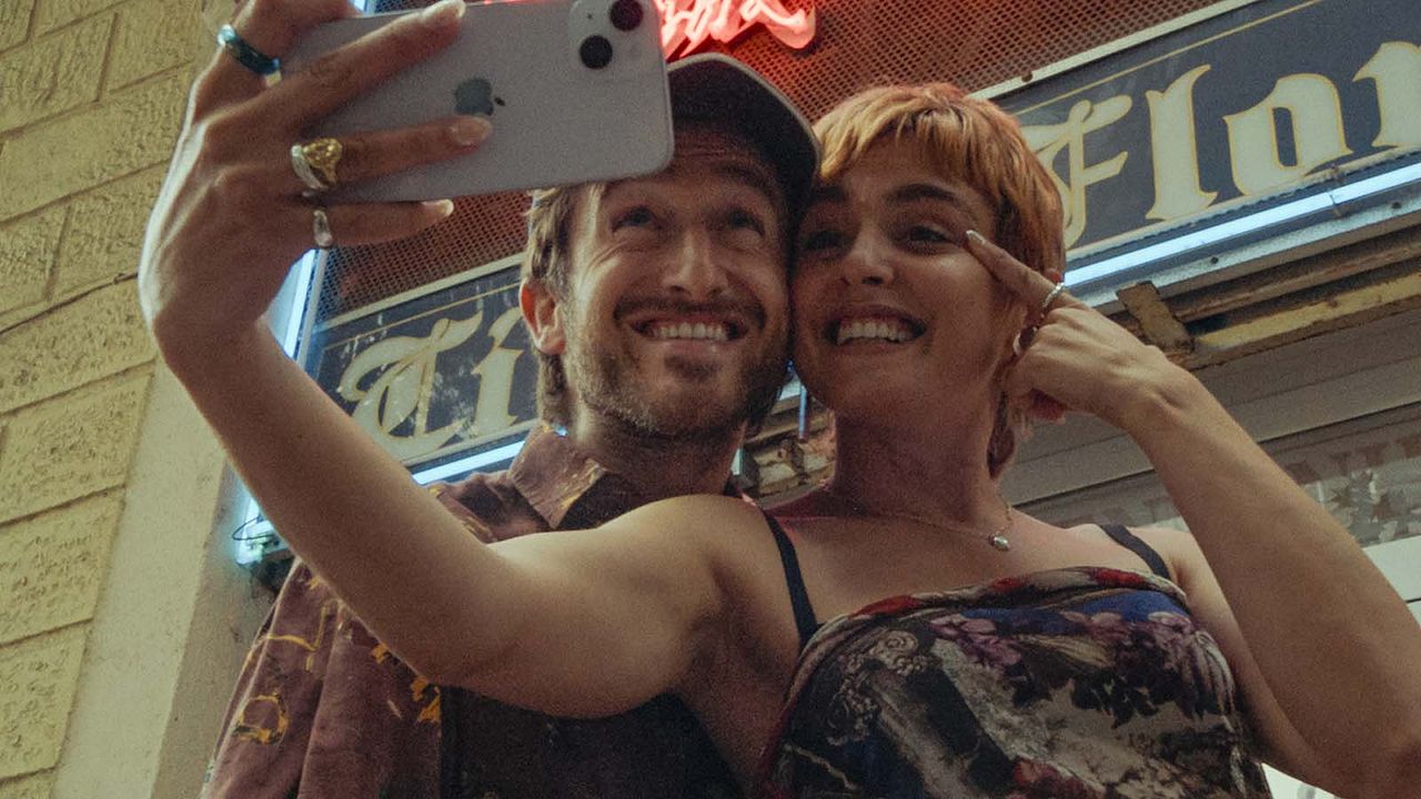 A muerte : Foto Verónica Echegui, Joan Amargós