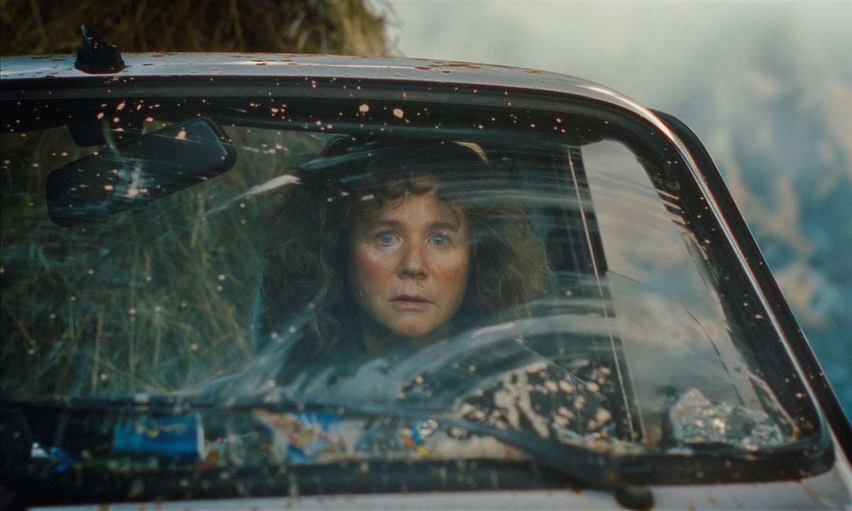 La leyenda de Ochi : Foto Emily Watson