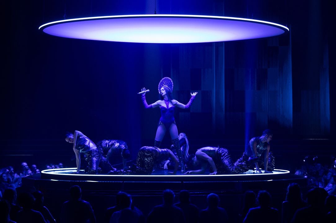 Mother Mary : Foto Anne Hathaway