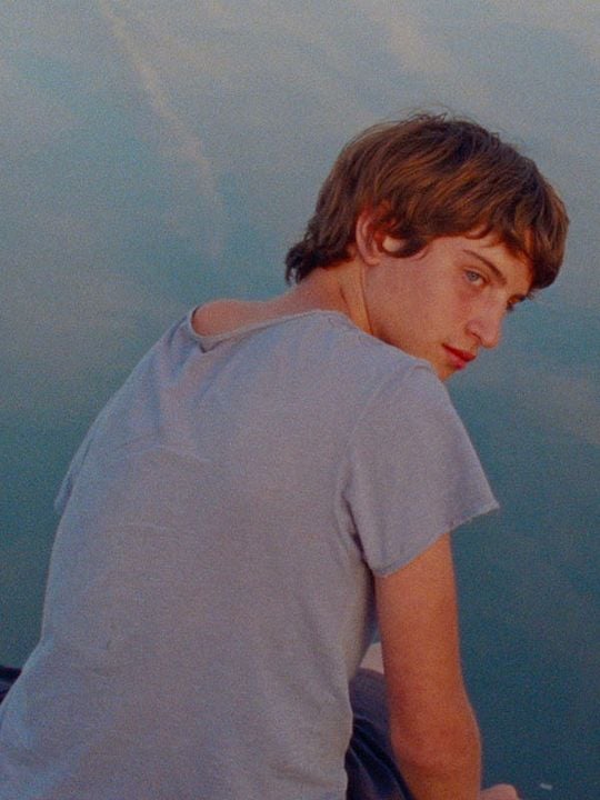 Extraño río : Cartel