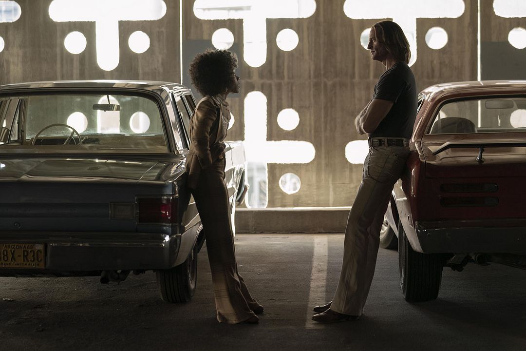 Foto Rachel Hilson, Josh Holloway