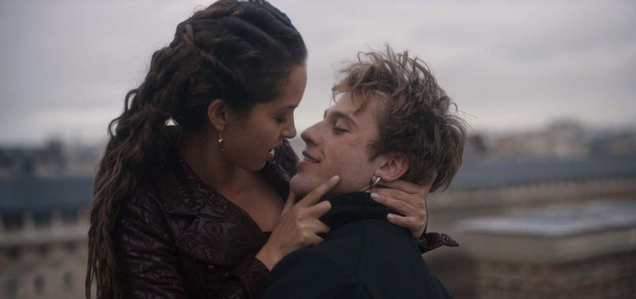 Foto Benjamin Voisin, Lyna Khoudri