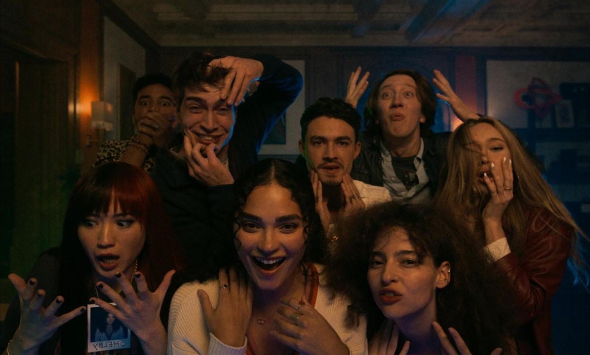 Lo que hay dentro : Foto Devon Terrell, Brittany O'Grady, Reina Hardesty, James Morosini, Nina Bloomgarden, Gavin Leatherwood, Alycia Debnam-Carey