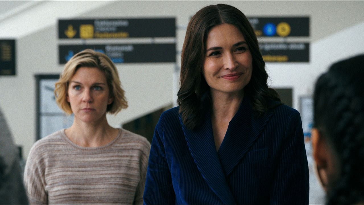 Pluribus : Foto Rhea Seehorn, Karolina Wydra