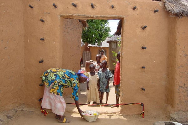 Moolaadé (Protección) : Foto Ousmane Sembene