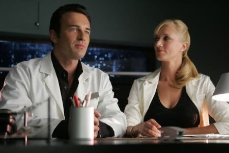 Foto Julian McMahon, Joely Richardson