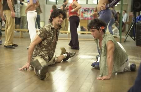 Un Paso Adelante : Foto