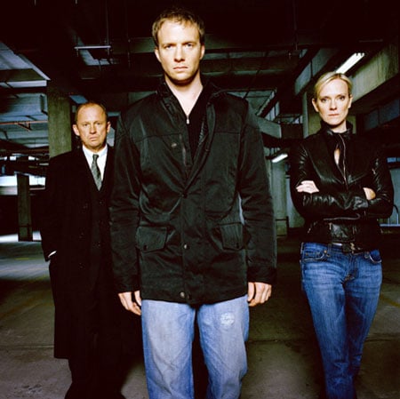 Foto Peter Firth, Rupert Penry-Jones, Hermione Norris