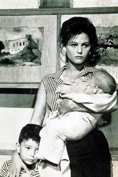 Rocco y sus hermanos : Foto Claudia Cardinale, Luchino Visconti