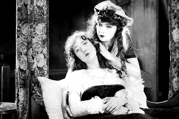 Foto D.W. Griffith, Dorothy Gish, Lillian Gish