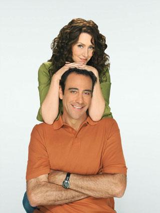 Foto Joely Fisher, Brad Garrett