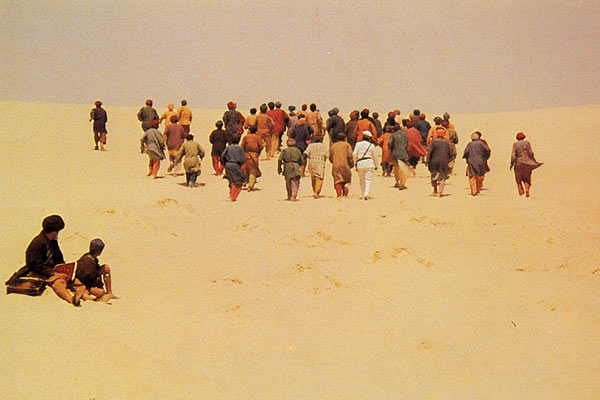 Los balizadores del desierto : Foto Nacer Khemir