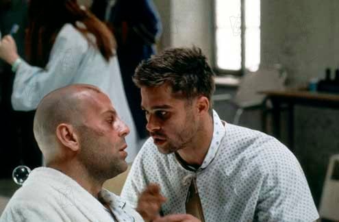 Doce monos: Brad Pitt, Bruce Willis