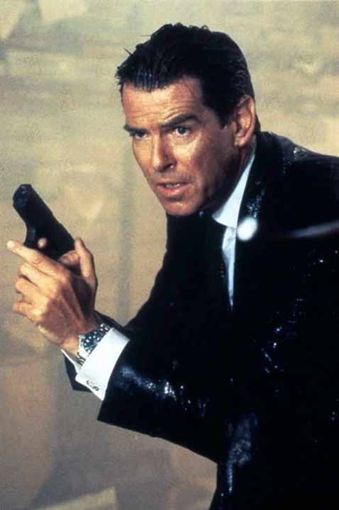 El mundo nunca es suficiente : Foto Michael Apted, Pierce Brosnan