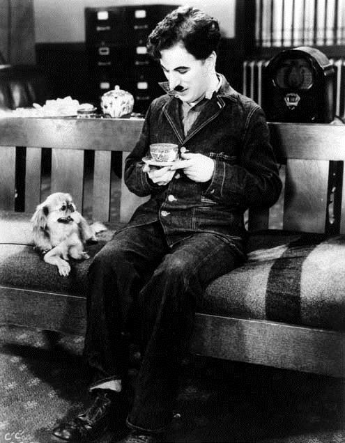 Tiempos modernos : Foto Charles Chaplin