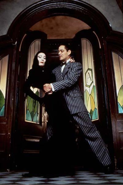 La Familia Addams : Foto Raúl Julia, Anjelica Huston