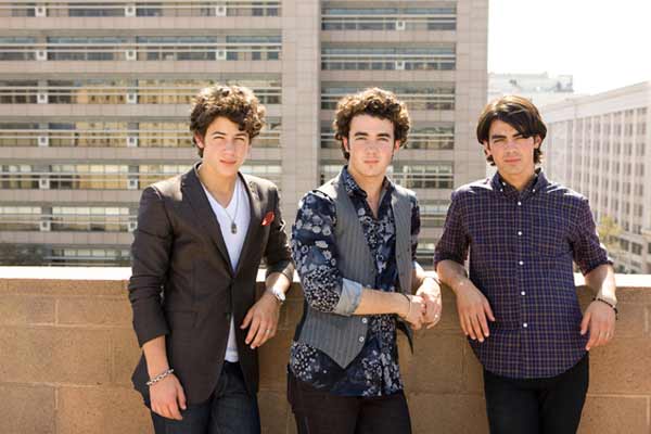 Jonas Brothers en concierto 3D : Foto Kevin Jonas, Joe Jonas, Nick Jonas, Bruce Hendricks