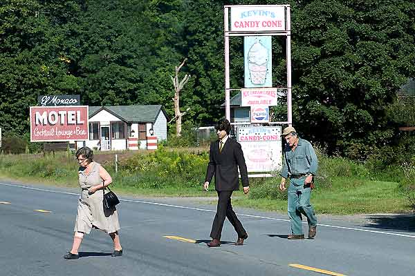 Destino: Woodstock : Foto Imelda Staunton, Demetri Martin, Henry Goodman