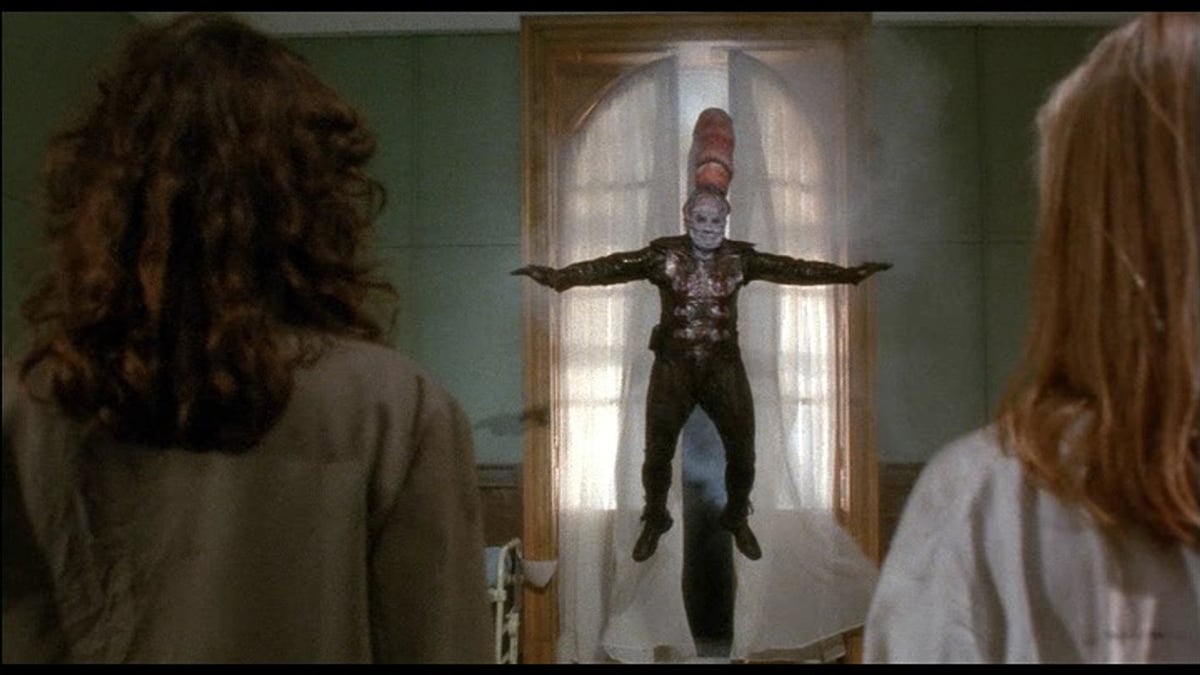 Hellbound: Hellraiser II : Foto