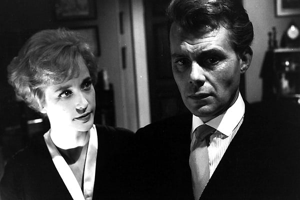 Víctima : Foto Sylvia Syms, Dirk Bogarde, Basil Dearden