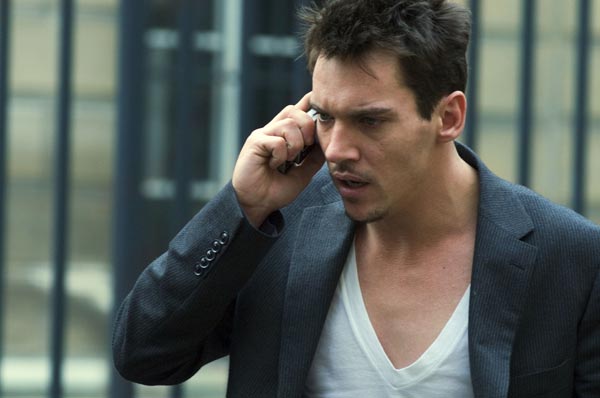 Desde París con amor : Foto Jonathan Rhys-Meyers