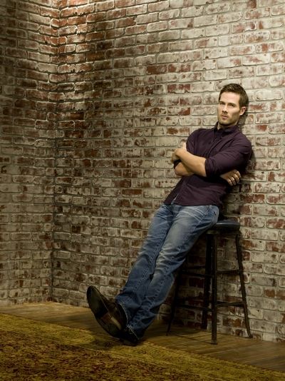 Foto Luke MacFarlane