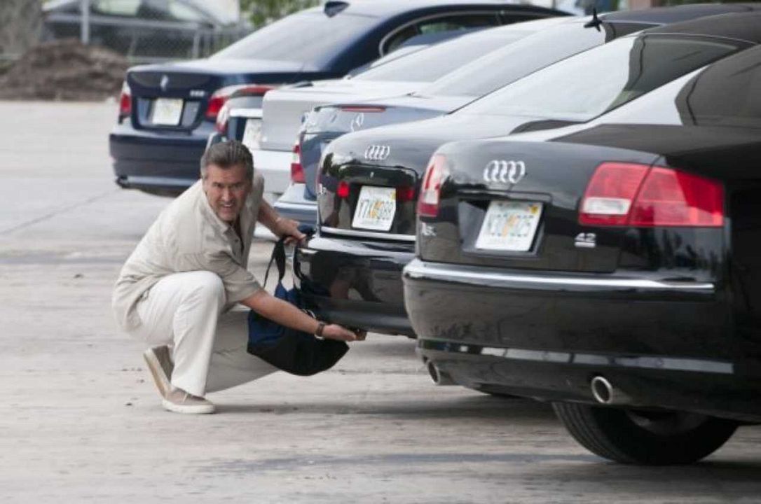 Último aviso : Foto Bruce Campbell