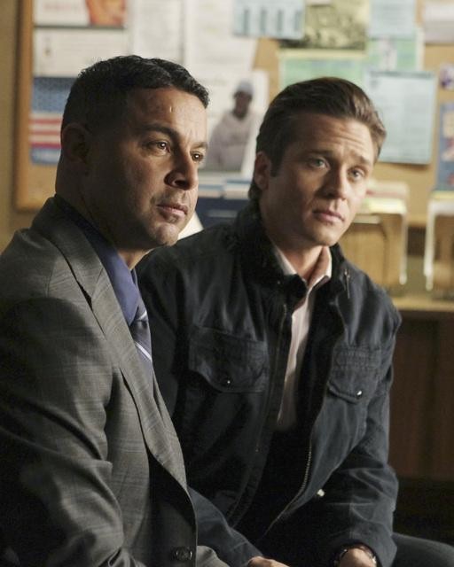 Castle : Foto Jon Huertas, Seamus Dever