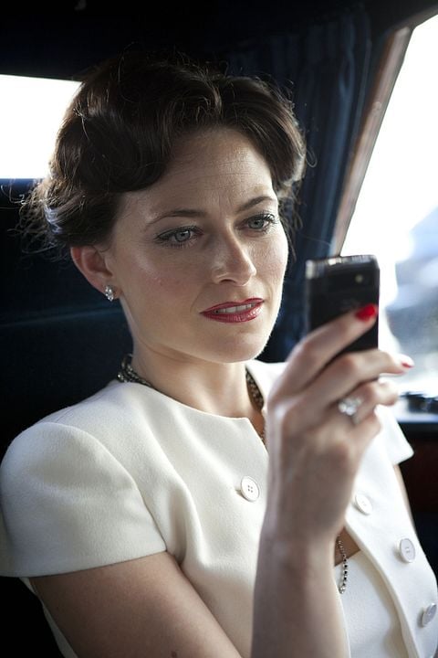 Sherlock : Foto Lara Pulver