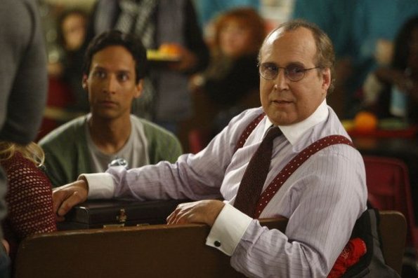 Community : Foto Chevy Chase, Danny Pudi