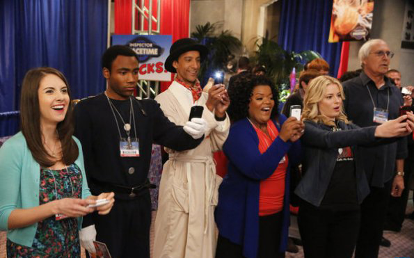 Community : Foto Chevy Chase, Gillian Jacobs, Alison Brie, Danny Pudi, Donald Glover, Yvette Nicole Brown
