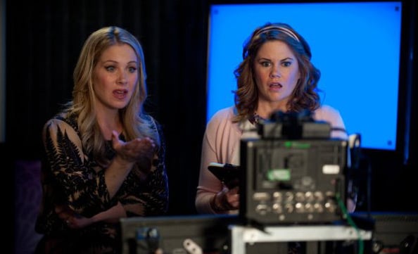 Sin pegar ojo : Foto Christina Applegate, Jennifer Hall