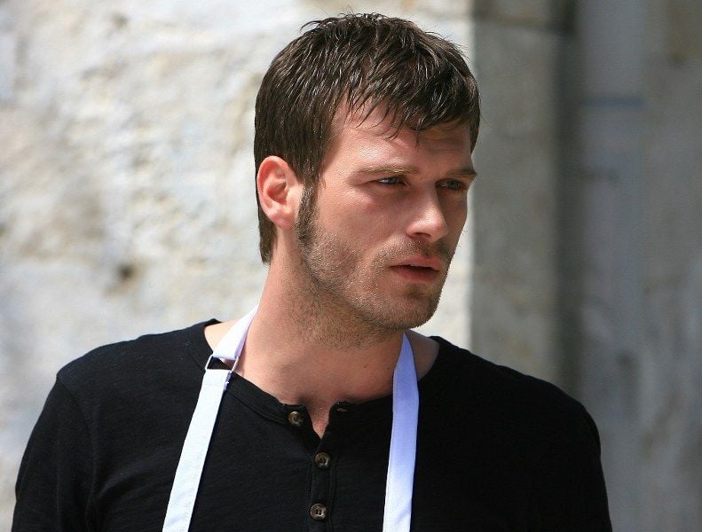 Kuzey Güney : Foto Kıvanç Tatlıtuğ