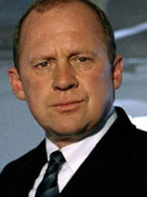 Cartel Peter Firth