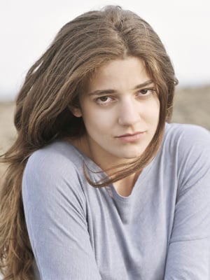 Cartel Esther Garrel