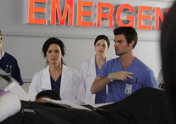 Saving Hope : Foto Daniel Gillies, Erica Durance, Wendy Crewson