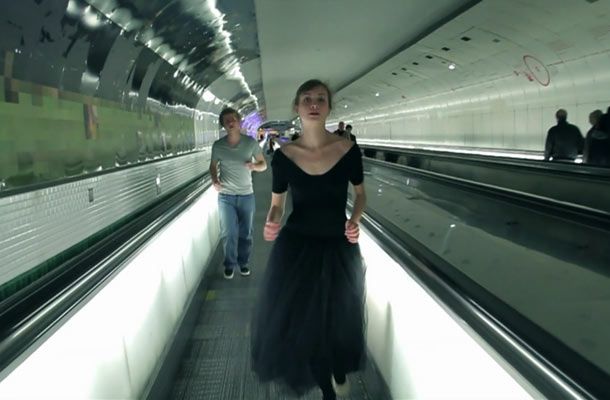 Travelling Through : Foto