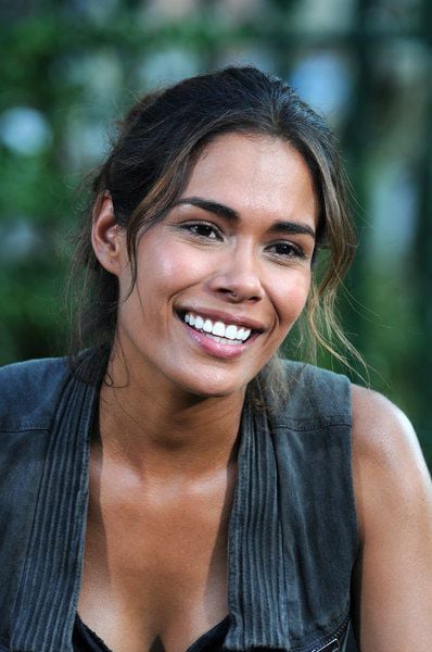 Revolution (2012) : Foto Daniella Alonso