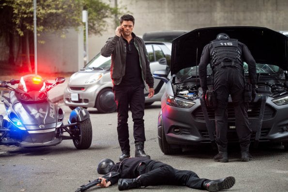 Almost Human : Foto Karl Urban