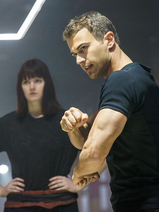 Divergente : Foto Theo James